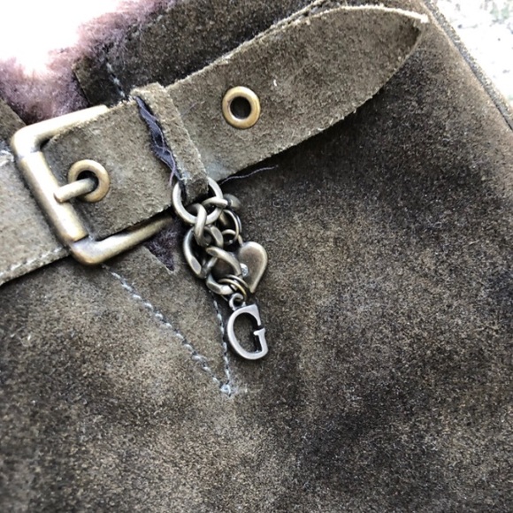 Fleece lined Guess Uggs - Picture 4 of 5